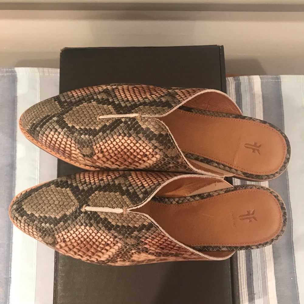 Frye Nolan Mule - Picture 2 of 5
